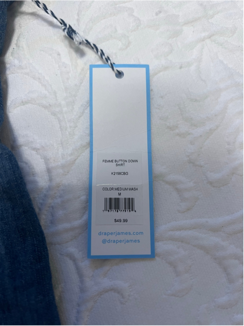 Women's NWT Draper James Chambray Button Down Shirt with Ruffle Detail Medium - Picture 4 of 9